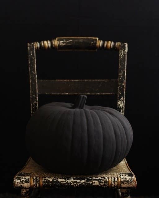24 Beautiful And Stylish Ways To Decorate For Halloween