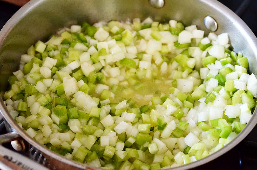 How To Make Challah-Apple Stuffing For Thanksgivukkah