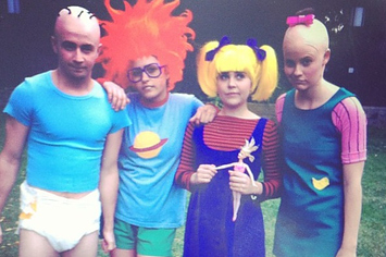 25 Clever Halloween Costumes To Wear As A Group