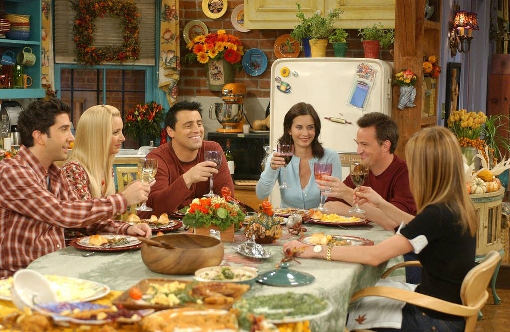 How to Host the Perfect Friendsgiving Party