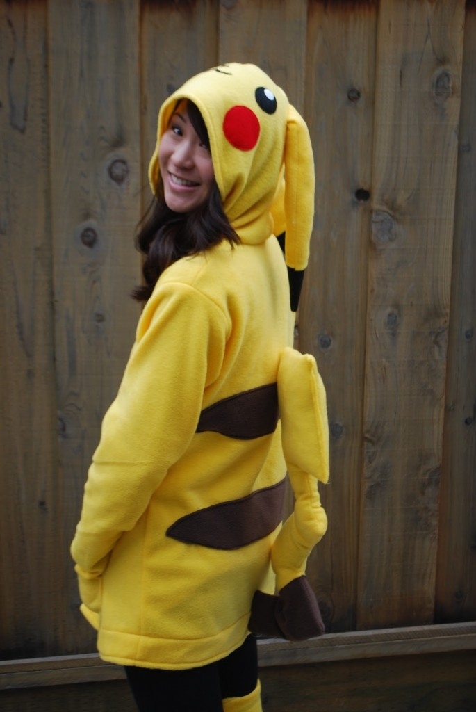 21 Perfect Halloween Costumes For Introverts