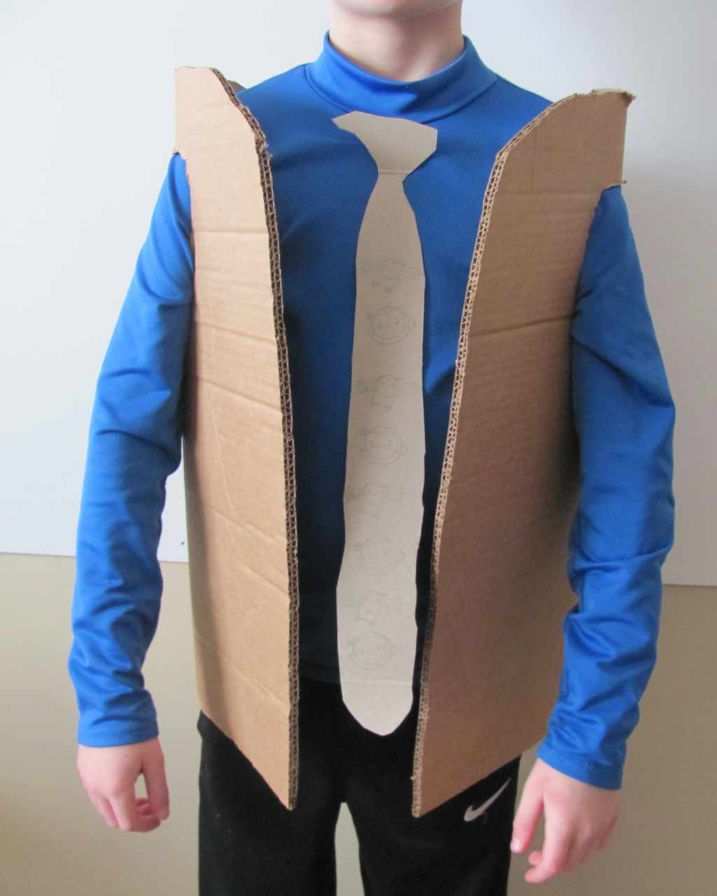 13-awesome-homemade-kid-cardboard-costumes