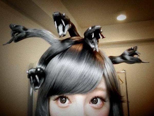21 Easy Hair And Makeup Ideas For Halloween