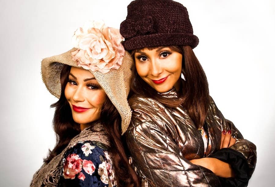 Schwing? Snooki and JWoww dress up as classic TV couplings 