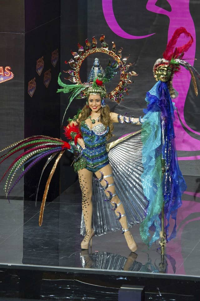 Miss Usa Wore A Transformers Costume In The Miss Universe Pageant And It Wasn T Even The Most Ridiculous Outfit