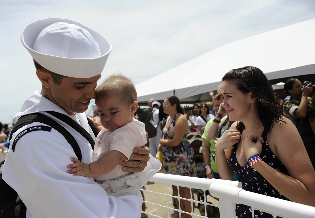 48 Servicemen Meeting Their Children For The First Time