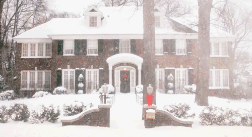 Kevin's home is actually a real house in Winnetka, Illinois. In March 2012, it was sold for over $1.5 million dollars.