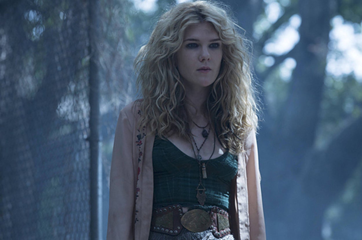 Stevie Nicks signature series Barbie doll new in the box, image size:1250x830