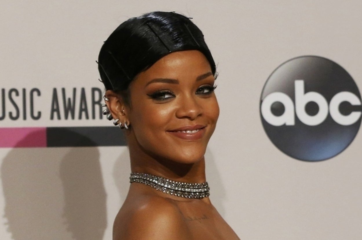 An Ode To Rihanna And Her Doobie Wrap
