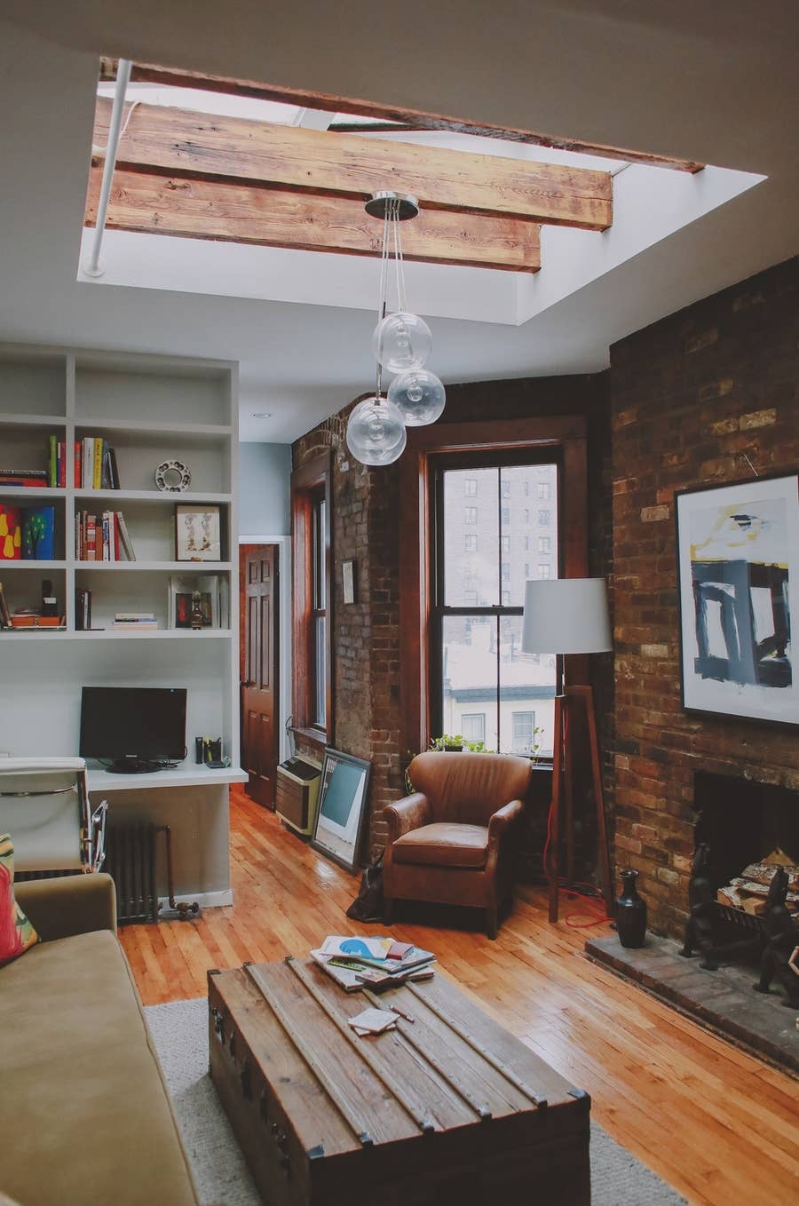 21 Bachelor Pad Tricks That Will Up Your Game