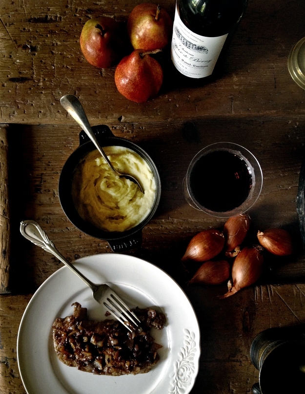 Foie de Veau à la Lyonnaise