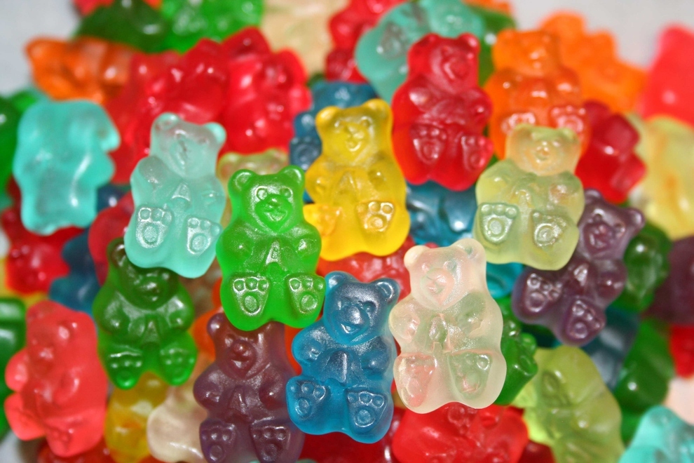 22 Signs You Are Addicted To Candy