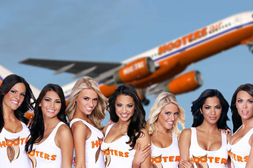 Video of hooters girl southwest airlines — img 3