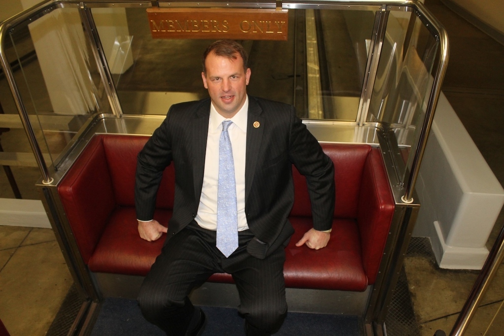 11 Biggest Problems You'll Have Being An NFL Lineman In Congress