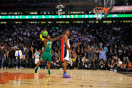 That's the 5'9'' Nate Robinson jumping over the 6'11'' Dwight Howard to win the 2009 Dunk Competition.