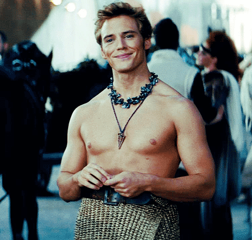 Ok, we couldn't resist throwing in a seductive Finnick in this post. Enjoy!