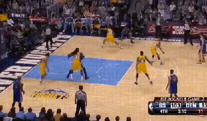 Harrison Barnes brings you the traffic on the twos with this slam going the traffic jam under the basket.