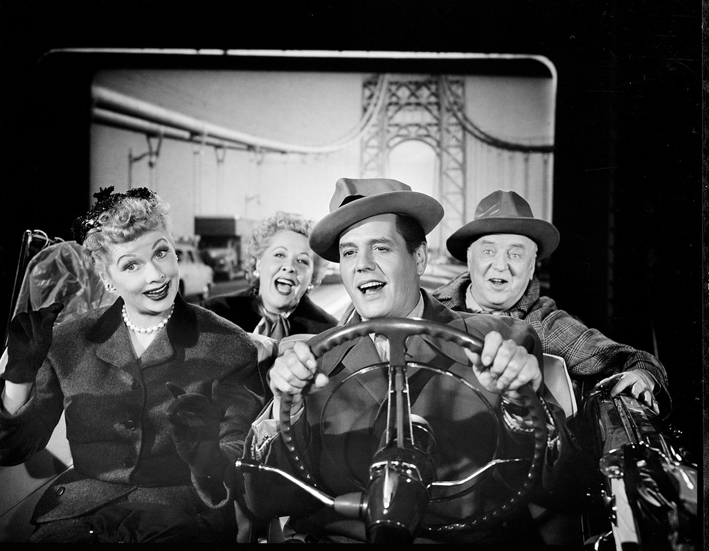 21 Wonderful Behind-The-Scenes Photos Of "I Love Lucy"