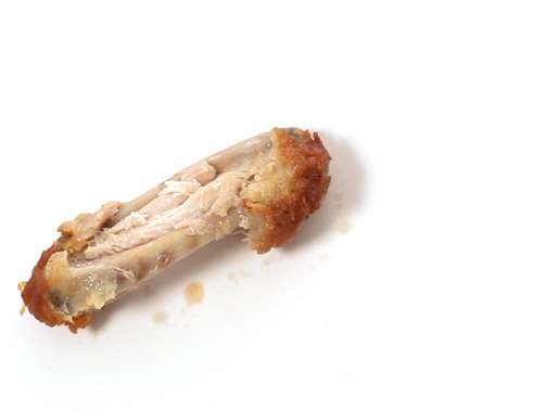 How To Eat Chicken Wings Like A Genius