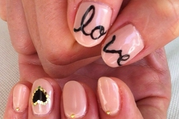 26 Ridiculously Sweet Valentines Day Nail Art Designs