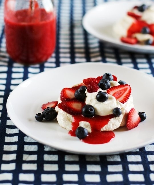 A pavlova. So mystical, so wonderful, so colorful, so beautiful. Eat it now!Recipe here