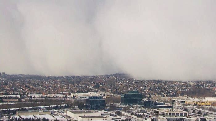 Massive Snow Squall Causes 100 Car Pileup In Toronto