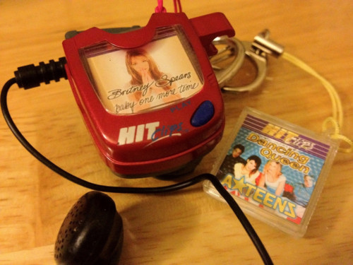 If you owned the mini boom box Hit Clip player, consider yourself royalty in elementary school.