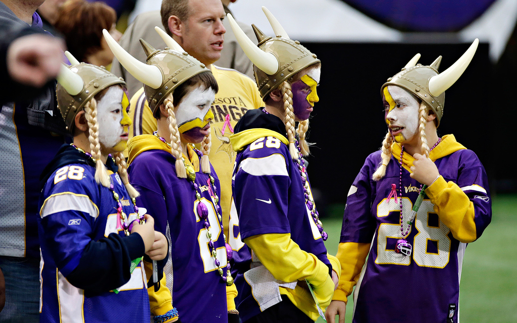 minnesota vikings helga hat with braids and horns