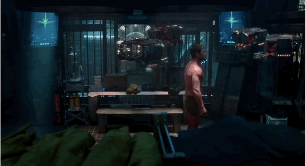 We've certainly seen Pratt show off his abs before, and it certainly never gets old.