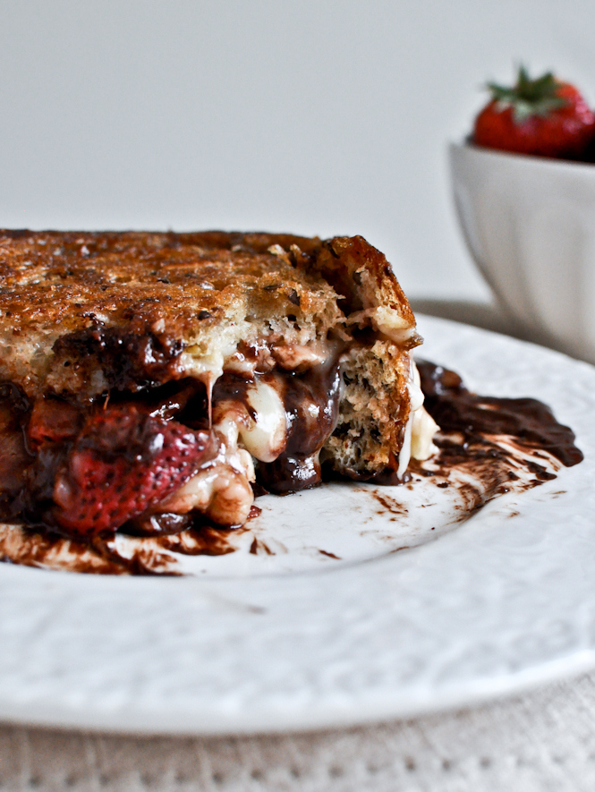Seems weird, but hey, it has everything you could ever want and it's DE-LISH!Recipe here