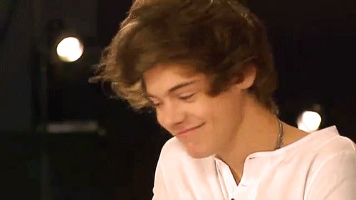 What even is your hair doing, Harry? What even?