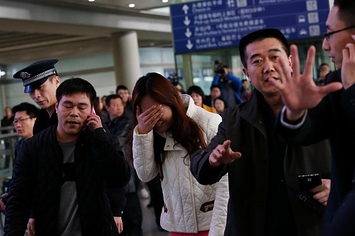 Vanished Malaysia Airlines Plane Still Missing, No Confirmed Sign Of