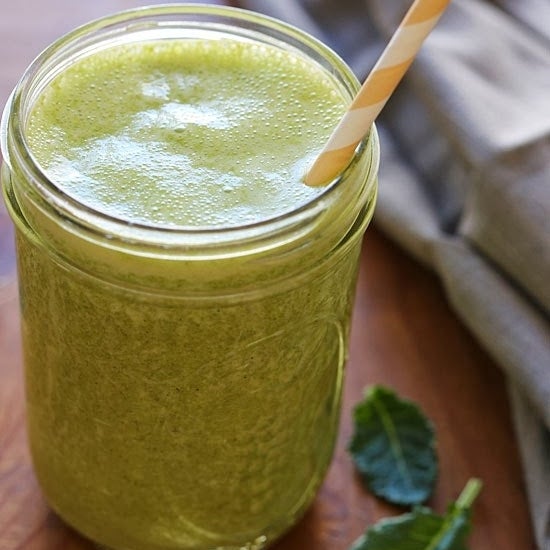 Kale, Banana, Chia, Hemp Superfood Smoothie