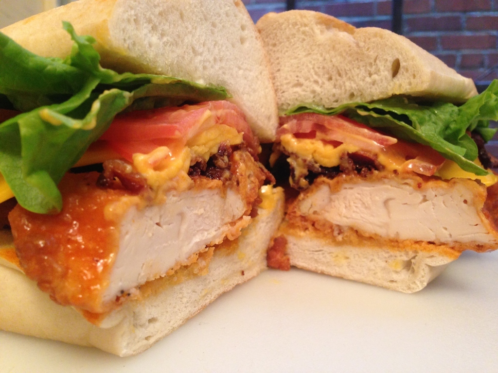 How To Make An Insanely Delicious Buffalo Chicken Sandwich
