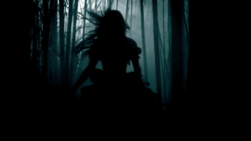 (Ulwa) Refers to the sensation you get when when you're walking through the woods and you get goosebumps.