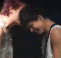 Look at that giggle.