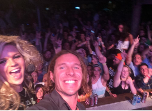 This selfie makes us wish we were part of that wild crowd at the concert in Panama City Beach!