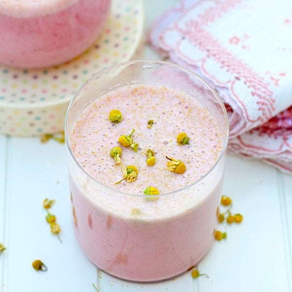 Strawberry, Chamomile and Quinoa Smoothie