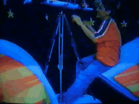 The best part about this is the animated shooting star. Sorry, Estuardo :(