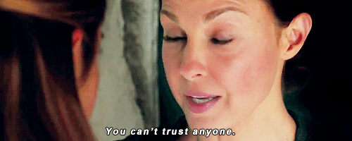 Tris’ mum is a bundle of surprises. Brave and calm, she aims to protect her children no matter the cost. Dab hand at sneaky escapes and contributor to thwarting evil. You go Ma’ Prior.