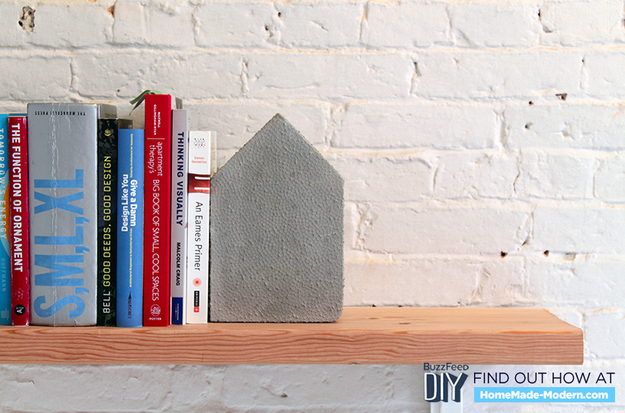 7 DIY Concrete Projects You Can Make With One $5 Bag Of Concrete Mix
