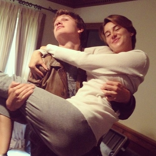 Shaliene Woodley (Hazel) and Ansel Elgort (Augustus) knew each other when they filmed The Fault in Our Stars because they had just filmed Divergent together (Shaliene plays Tris and Ansel plays Caleb in Divergent). Their friendship is seriously just the cutest.