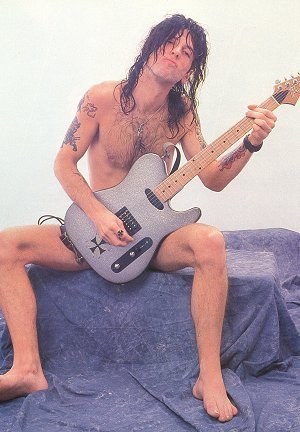 Tracii Guns from L.A. Guns