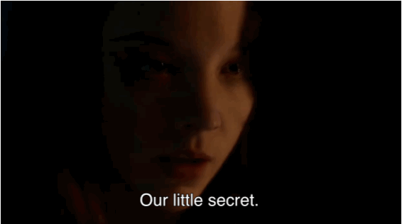 Après le cours d'éducation sexuelle de mamie Olenna, j'ai bien eu peur que Margaery ne décide d'appliquer ses conseils de manière littérale... Je précise que TOMMEN A 12 ANS.
