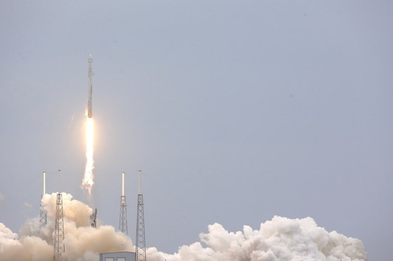 SpaceX Successfully Launches Reusable Rocket Toward International Space ...