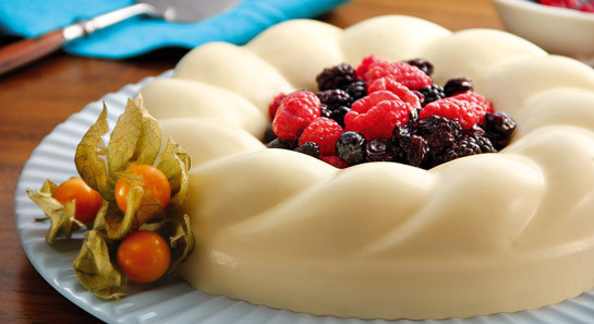 EU NÃO SEI O QUE É BAVAROIS, MAS DEVE SER BOM PORQUE VAI CATUPIRY. Receita aqui.
