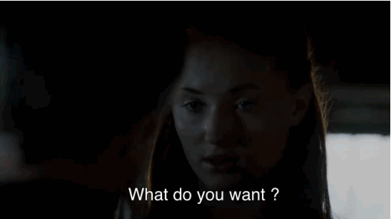 Confirmant nos soupçons, Littlefinger révèle à Sansa que c'est son collier qui a servi à empoisonner Joffrey...