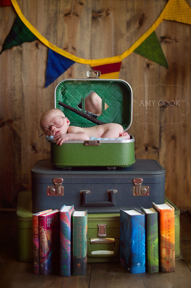 This Harry Potter-Themed Newborn Photo Shoot Is Gryffindorable - ABC News