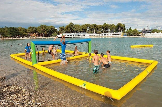 18 Outdoor Games You Need If You Get Bored At The Beach