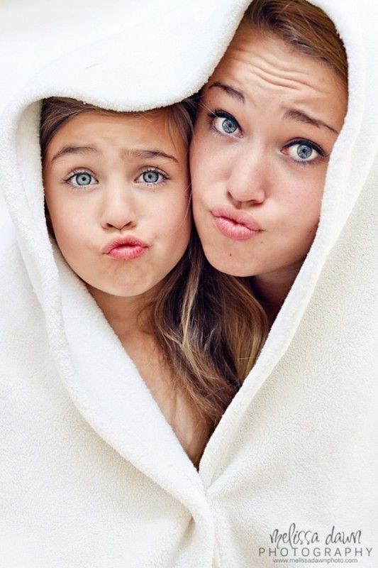 Beautiful Moments: Capturing the Bond Between Mother and Daughter